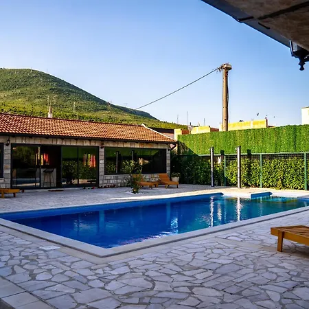 Lapis Mostar