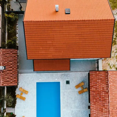 Villa Lapis