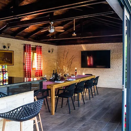 Villa Lapis *