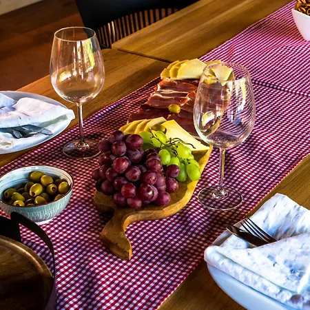 Lapis * 莫斯塔尔